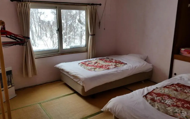 Niseko Higashiyama Guest House