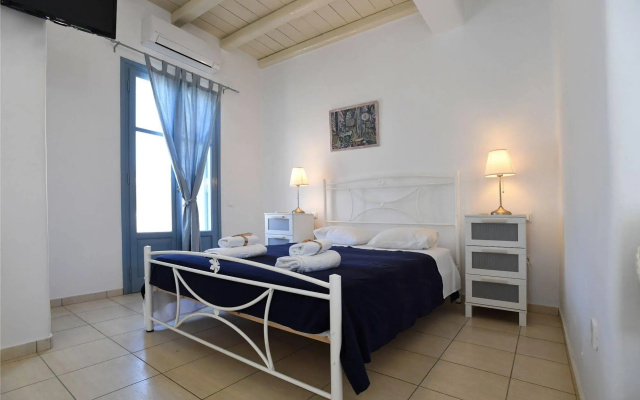 Glafki Studios & Suites