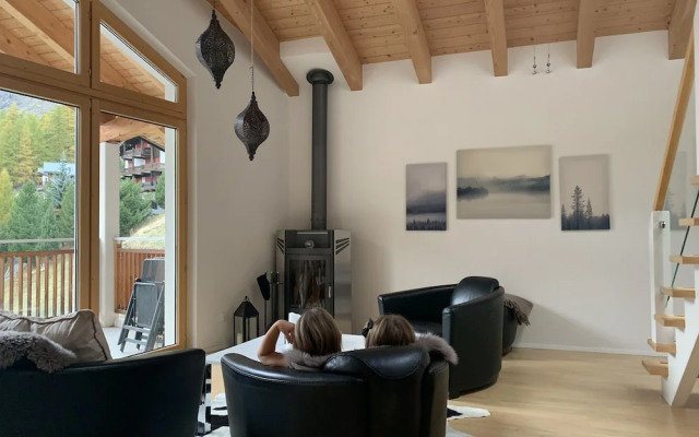 Impeccable 3-bed Duplex Penthouse in Saas-fee