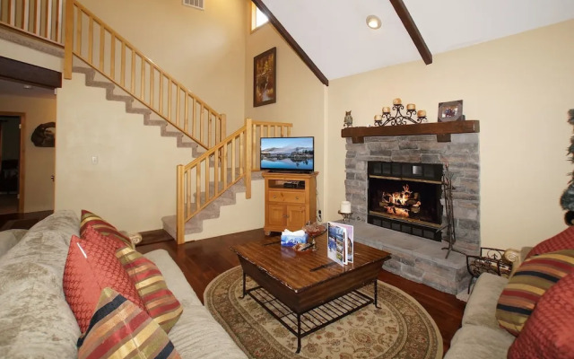 Ski and Tee Cabin