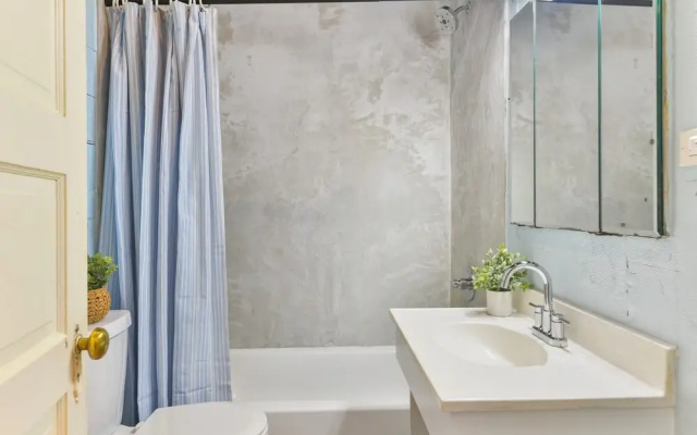 The Grand on Ave O by Ryson Vacation Rentals