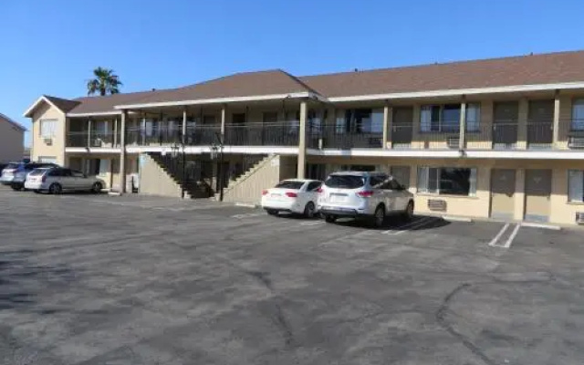 Sandpiper Motel
