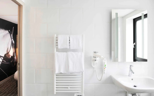 ibis Styles Laval Centre Gare