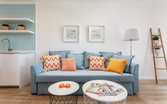 Modern ocean view apt 2 min walk to beach