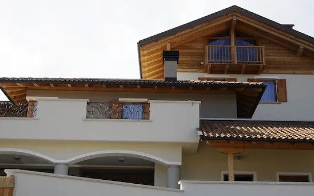 Horse House