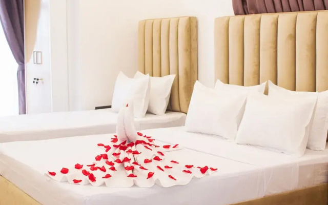 Kings Grand Hotel