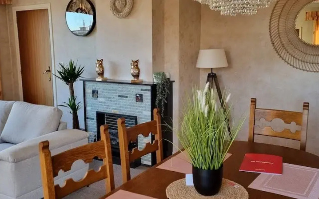 Superb Flat 3 Bedrooms Private Parking