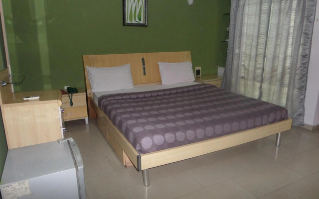Theodawn Hotels at Suite 29