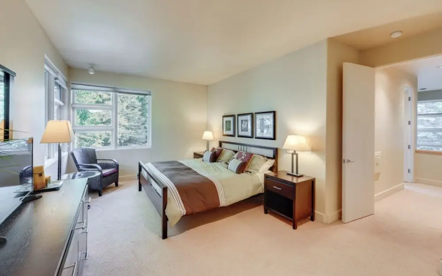 Expansive Sun Valley Home Close to Slopes!