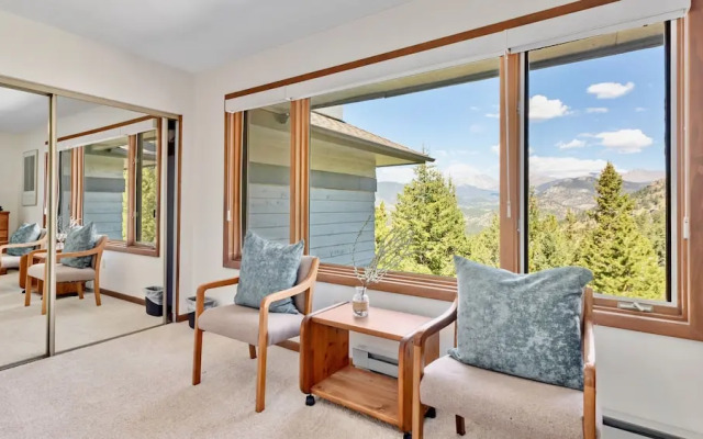 Griffin Family Vacation At Windcliff 4 Bedroom Home by RedAwning
