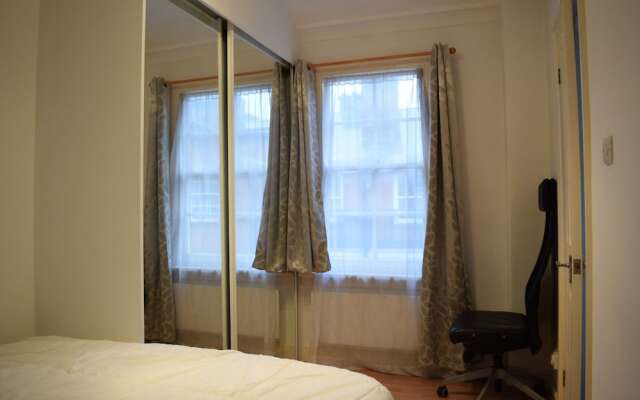 Отель 1 Bedroom Flat in Covent Garden Великобритания, Лондон - отзывы, цены и фото номеров - забронировать отель 1 Bedroom Flat in Covent Garden онлайн комната для гостей