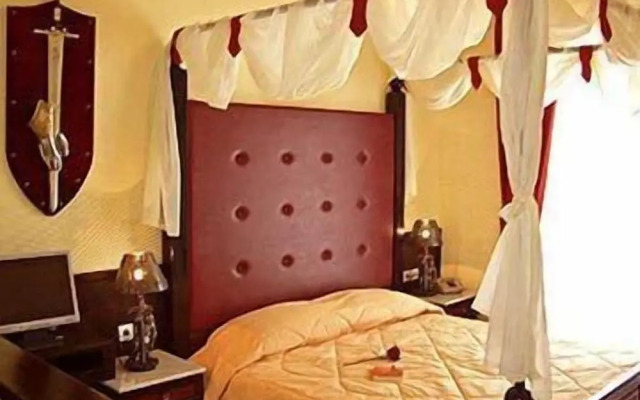Castello Di Cavallieri Suites