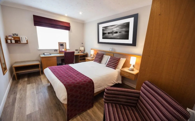 Crown Lodge Hotel