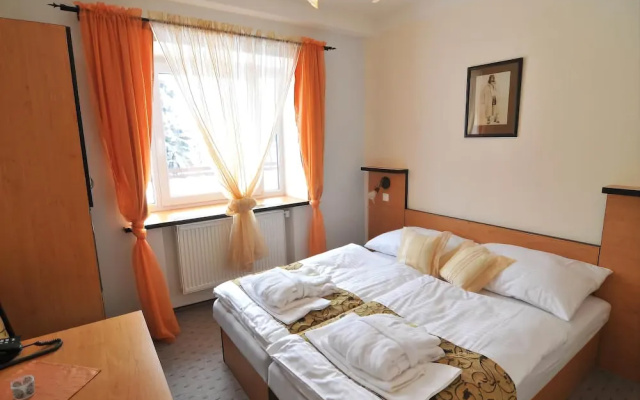 Hotel Mánes