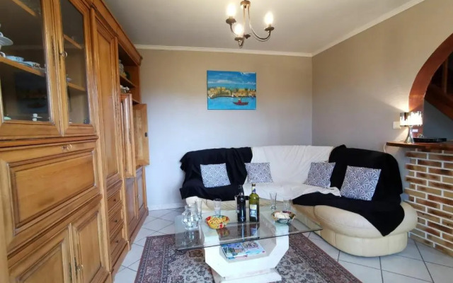 Gîte Saint-Germain-Laprade, 4 pièces, 6 personnes - FR-1-582-322