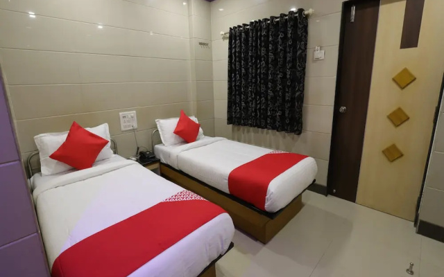 OYO 10697 Hotel Suraj Inn