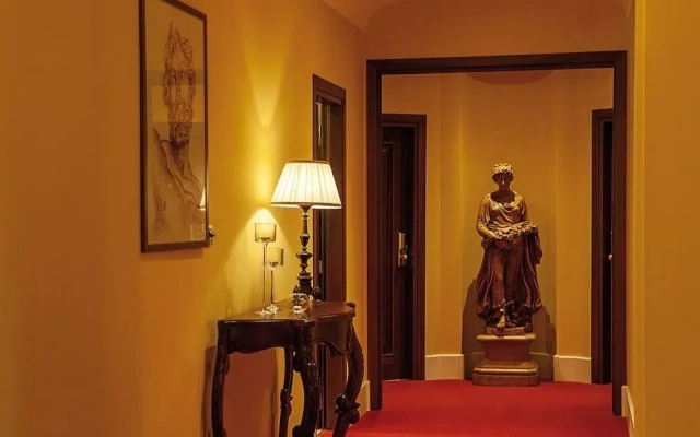 Borgo Pilotti Hotel & Restaurant