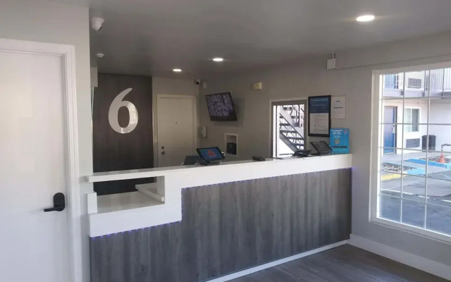 Studio 6 West Sacramento, CA
