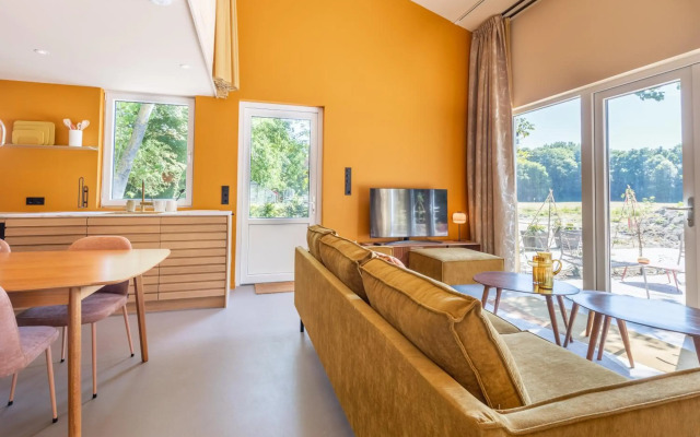 Bungalow met jacuzzi en grote tuin