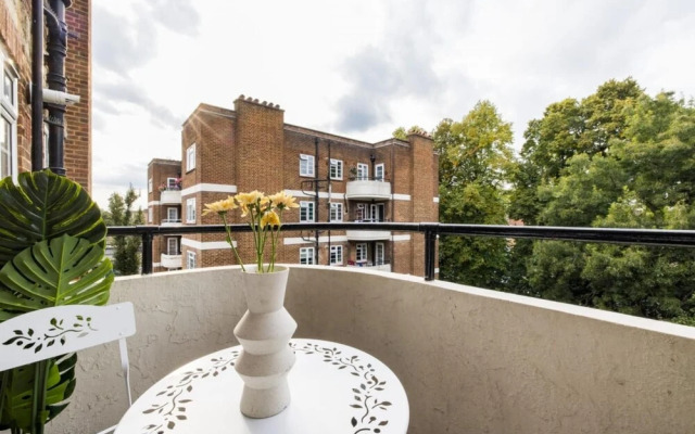 The Ealing Secret - Adorable 1bdr Flat With Balcony