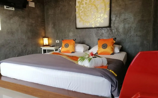 Mekong Riverside Resort & Camping