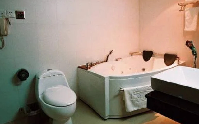 Teem Ease Hotel