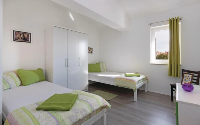 Nice Home in Vodnjan With Wifi and 2 Bedrooms