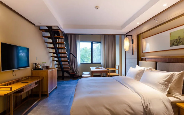 Admirable day Hotel