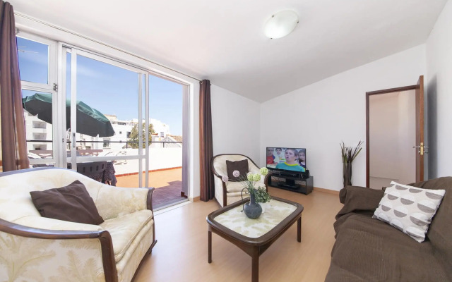 C08 - Central Sao Goncalo Townhouse