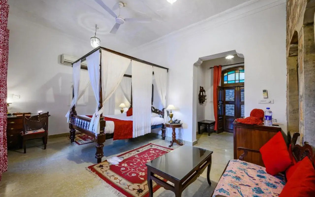 Neemrana'S - Deo Bagh