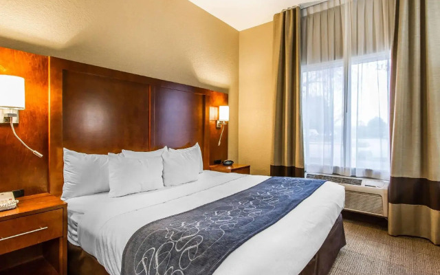 Comfort Suites