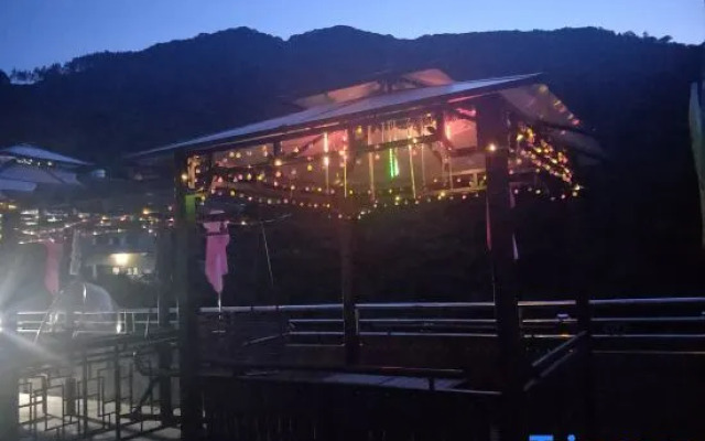 Shanshuige Inn
