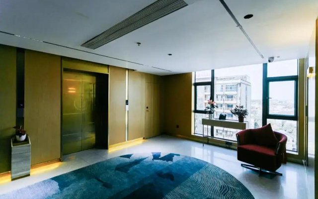 Ramada By Wyndham Vientiane Central