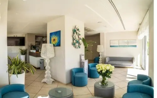 Melody Hotel