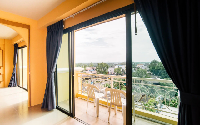 ROYAL PINEAPPLE HOTEL | A Welcome to Wealth and Good Fortune