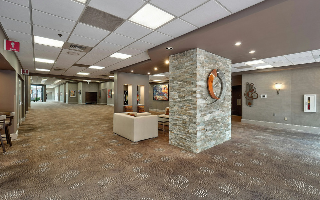 DoubleTree by Hilton Hotel Bloomington