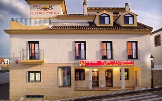 Hotel Ruta Del Poniente вид на фасад