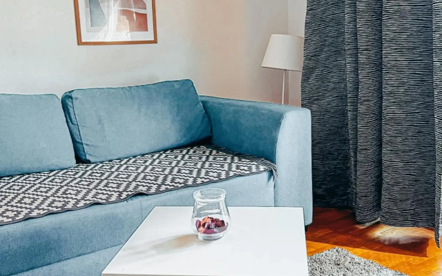He-Ra apartment 6