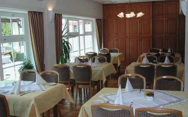 Gasthaus-Pension Zum Kreuz