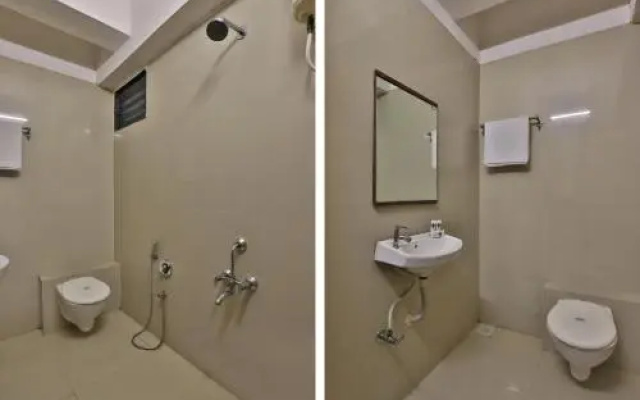 Siddhi Vinayak Rooms By OYO Rooms