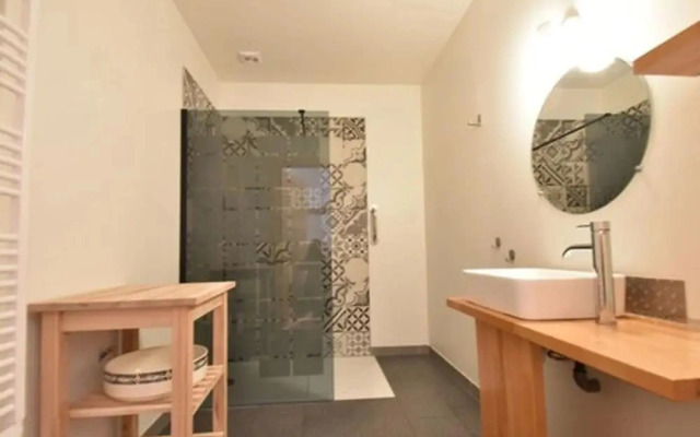 Mansion in Cuzy With Shared Pool