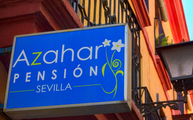 Отель Pensión Azahar вид на фасад