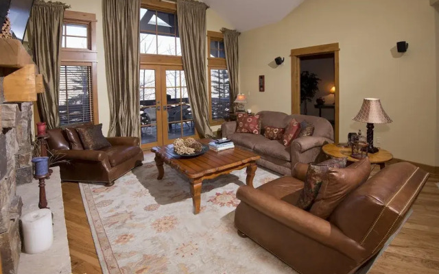 Settlers Lodge 203st - Bg3g - 3 Br Condo