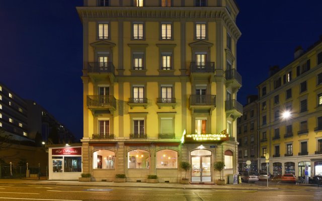 Отель Hôtel International & Terminus Швейцария, Женева - отзывы, цены и фото номеров - забронировать отель Hôtel International & Terminus онлайн вид на фасад