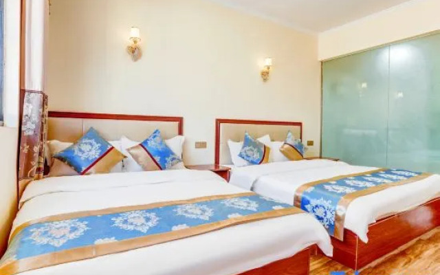 Penghao Business Hotel (Wuhan Tianhe Airport Branch)