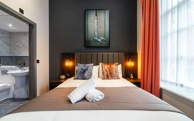 Duke Street Townhouse by EPIC