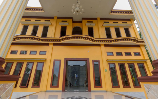 OYO 2978 Karanggoso Indah Hotel