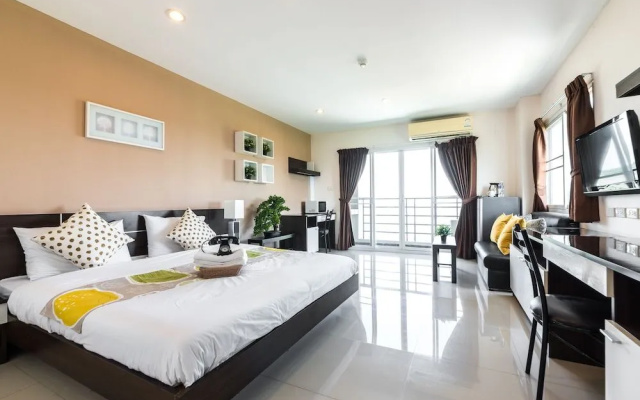 Grand Holiday Residence