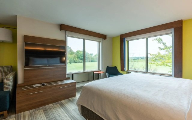 Holiday Inn Express Hotel & Suites Memphis/Germantown by IHG