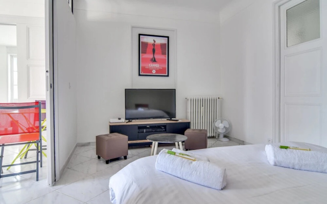 Apartment With 2 Bedrooms in Cannes, With Wonderful sea View, Terrace and Wifi - 50 m From the Beach